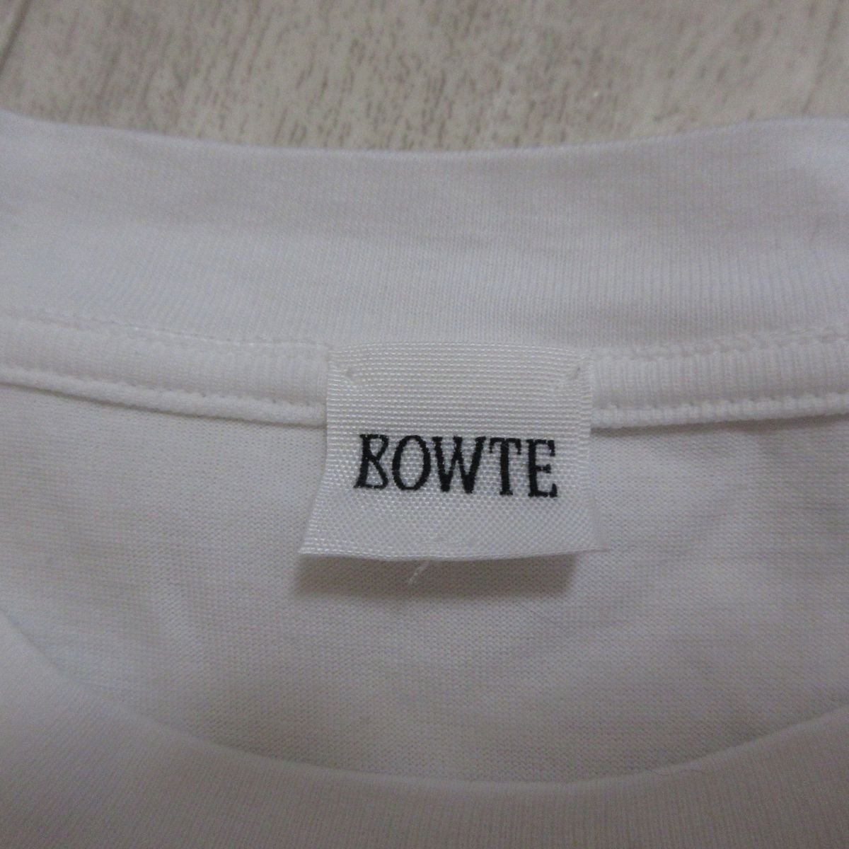 美品 23SS BOWTE バウト 完売モデル ユナイテッドアローズ取り扱い ロゴ ポケット付き クルーネック 半袖 Tシャツ カットソー ホワイト_画像3