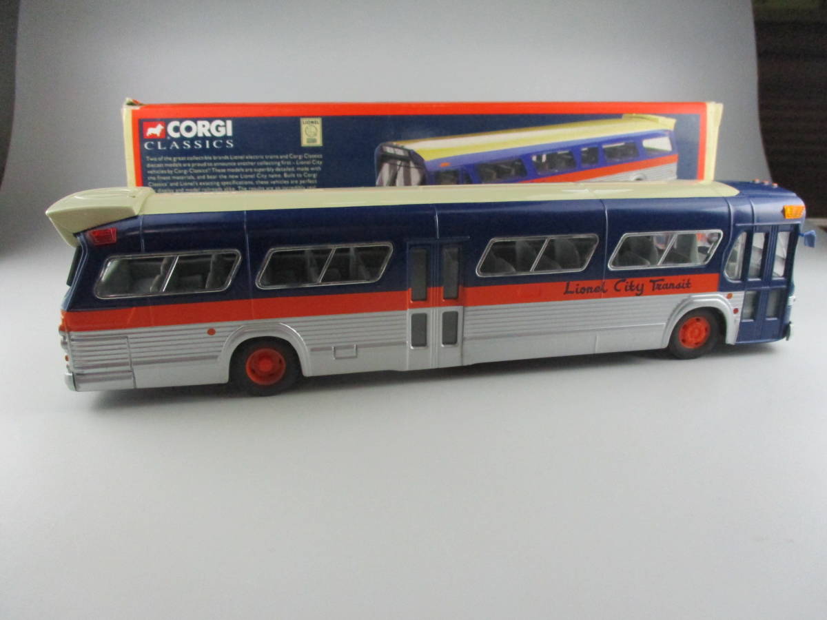  即決有、古いニューヨークバス　映画スピードに登場した同型ニューヨーク行きバス　Lionel Corgi 1:50 トミカではありません _画像4