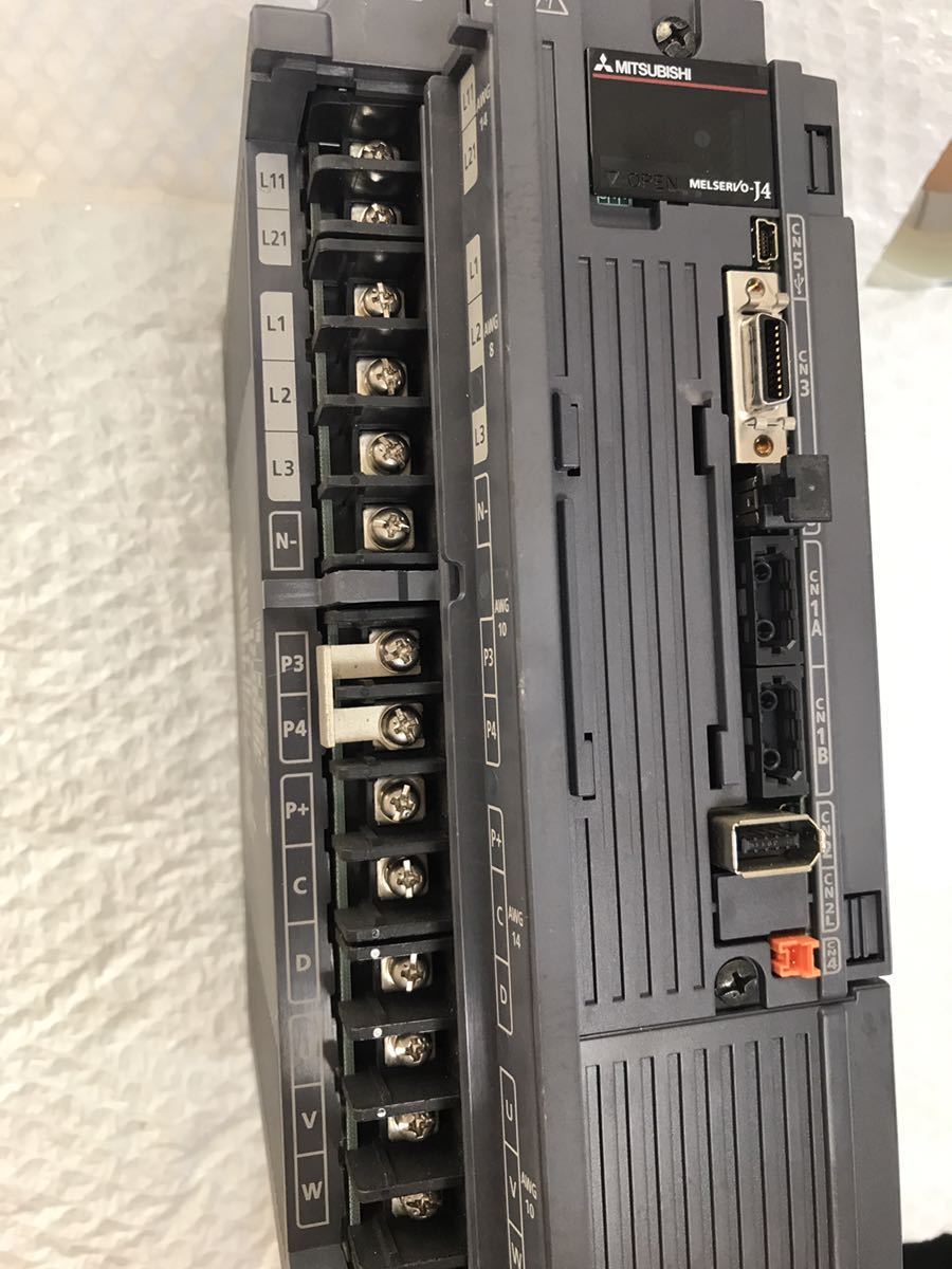 中古美品三菱電機 MITSUBISHI サーボアンプMR-J4-500B 正規品動作保証 [インボイス発行事業者] 1/2 B-1_画像3