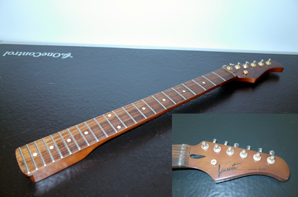 ★ Fender Japan フェンダー ストラトキャスター 改造品 1990年代製 リバースヘッド ストラトキャスター EMG ピックアップ SV ★_画像10