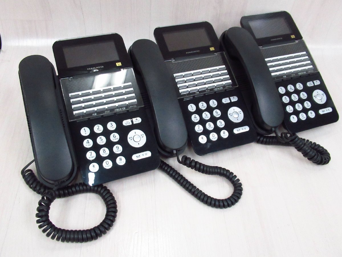 Ω tア 6466 保証有 19年製 ナカヨ NAKAYO S-integral 24ボタン標準電話機 NYC-24Si-SDB 3台セット ・祝10000！取引突破！_画像1