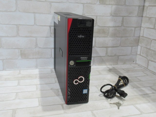 ▲Ω 新TTPC 0856◆ 保証有 富士通【 PRIMERGY TX1320 M3 】【 Xeon E3-1220 V6 3.0GHz / SAS 2.5インチ 1TB ×3 / 8.00GB / OS 無 】鍵付_画像1