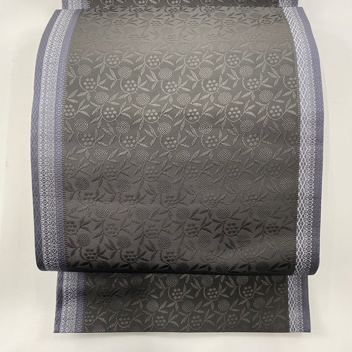 新しいコレクション 袋帯 美品 【中古】 正絹 全通 青灰色 笹蔓 名品