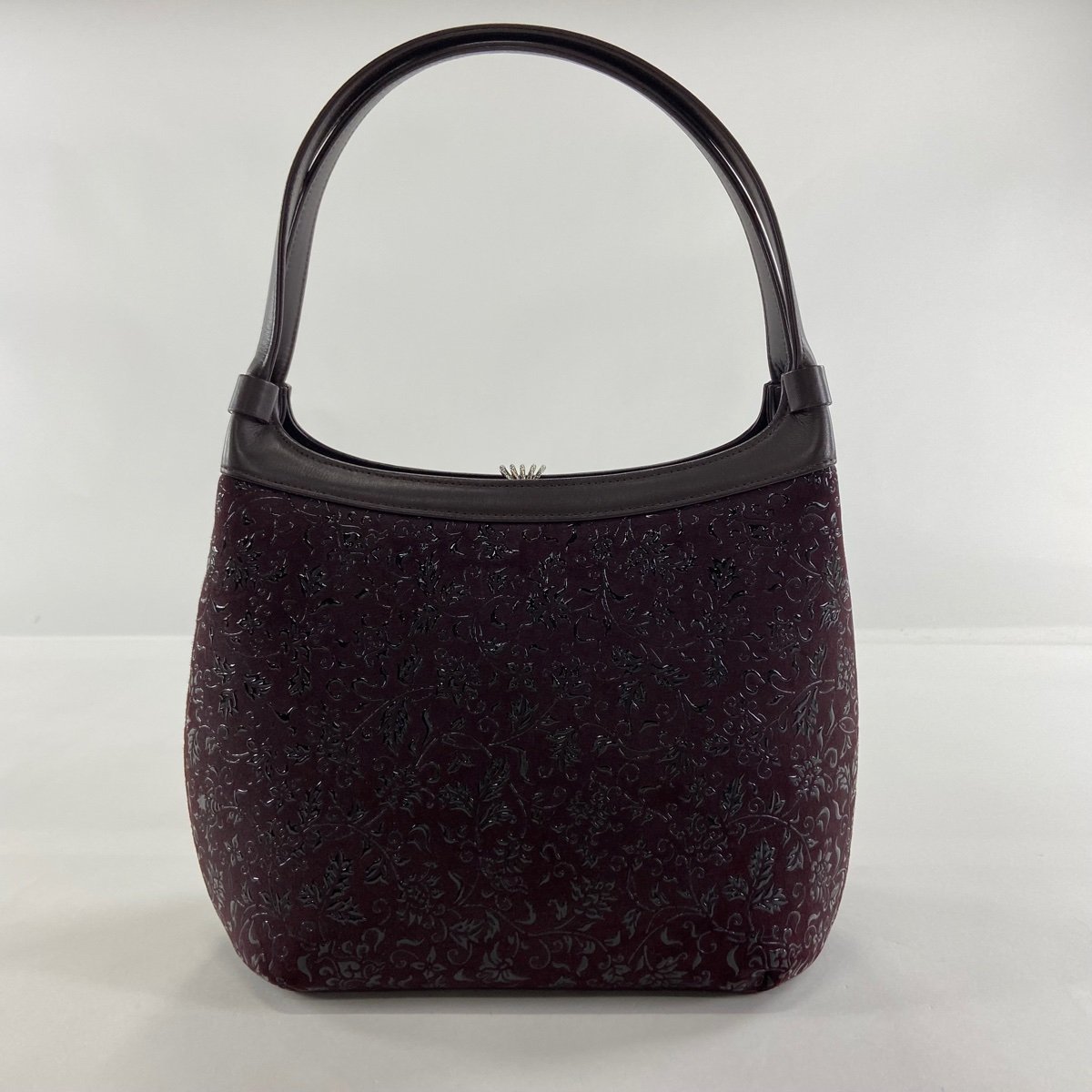 新発売】 印傳屋 セミフォーマル 逸品 和装バッグ 花唐草 【中古