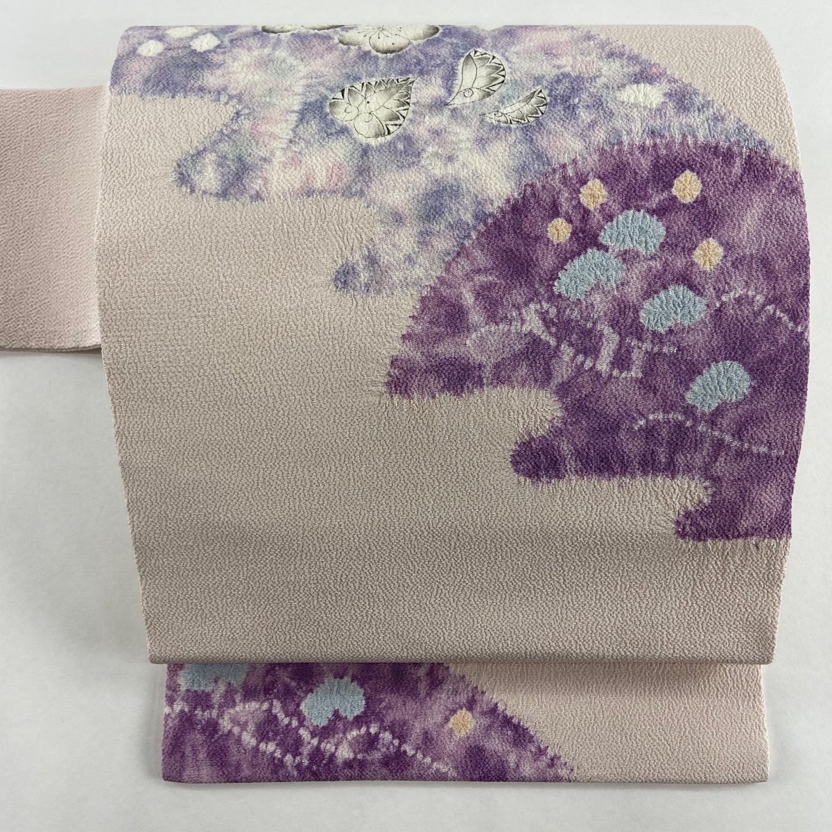 上質で快適 名古屋帯 秀品 梅 葉柄 絞り 縮緬 薄ピンク 正絹 【中古