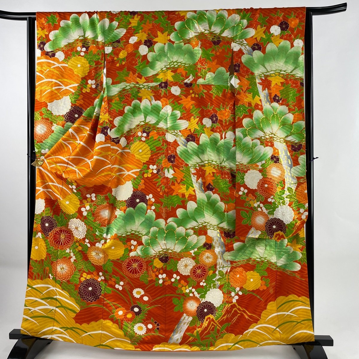 税込) 芝 菊 袷 S 裄丈63cm 身丈164.5cm 振袖 金糸 【中古】 秀品 正絹