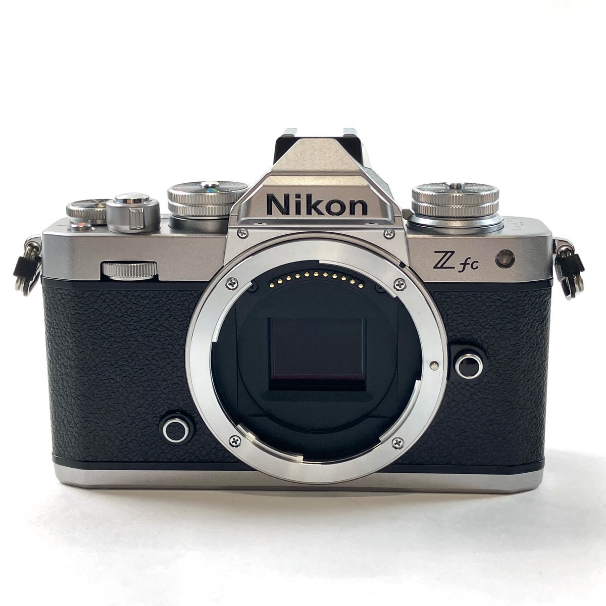 現品限り一斉値下げ! ニコン Nikon Zfc シルバー ボディ デジタル ミラーレス 一眼カメラ 【中古】 ニコン 現品限り一斉値下げ! ニコン Nikon Zfc シルバー ボディ デジタル ミラーレス 一眼カメラ 【中古】 ニコン