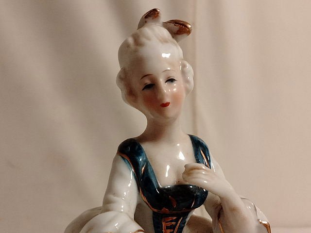 陶器製の女性の人形_画像7