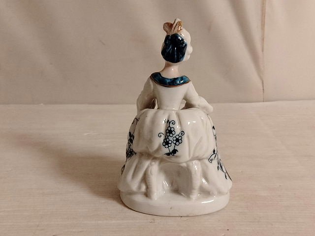 陶器製の女性の人形_画像2
