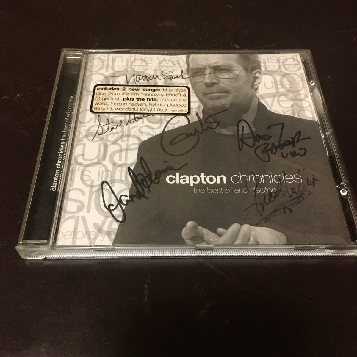 Eric Clapton エリック・クラプトン 直筆サイン入りCD clapton chronickes ドイツ盤 Andy Fairweather Low David Sancious Nathan East_画像1