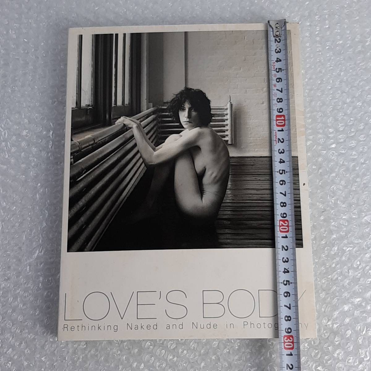 LOVE’S BODY ラヴズ・ボディ ヌード写真の近現代　東京都写真美術館図録　チラシ・半券付き　メープルソープ　パティスミス　古本　_画像2