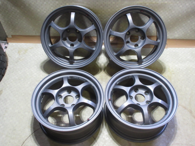 希少!!　程度良好!!　BLACK RACING　ブラックレーシング　16インチ　16X7J+45　5H-114.3　ハブ径約73ｍｍ　4本セット_画像1