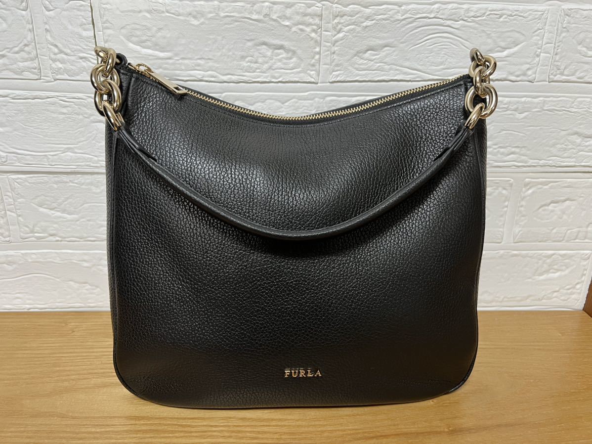 大量入荷 FURLA フルラ 本革 バック 牛革 黒 ワンハンドル ショルダー