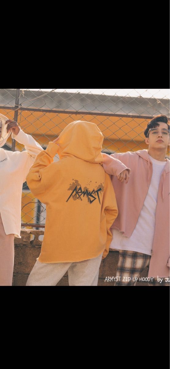 BTS グク JUNG KOOK フーディ マスタード L 新品 公式 アーティストメイド