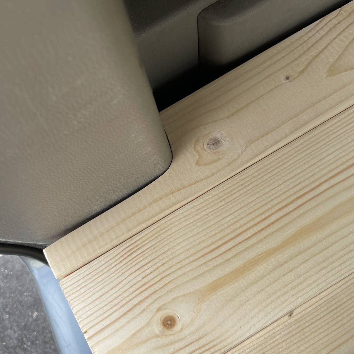 エブリィ荷室サイドパネル(合板)薄茶 - 内装品、シート