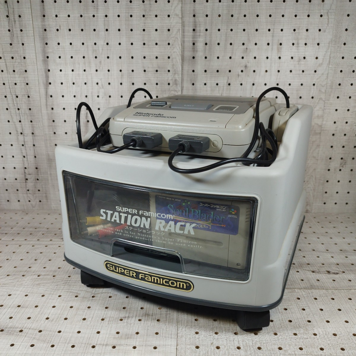 貴重 激レア キャスター付き スーパーファミコン ステーション 貴重 激レア キャスター付き スーパーファミコン ステーション