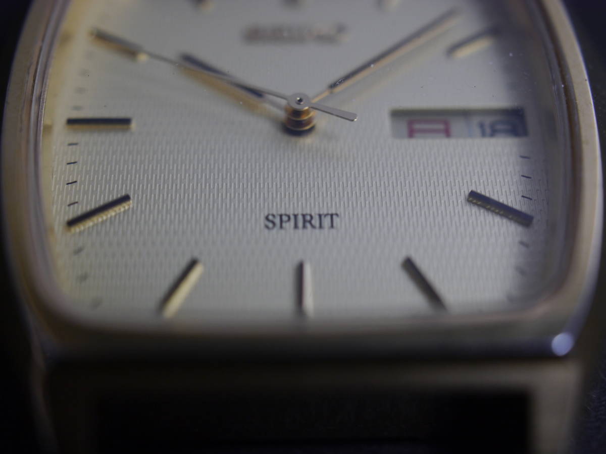 セイコー SEIKO スピリット SPIRIT クォーツ 3針 デイデイト 7N48-5000 男性用 メンズ 腕時計 W96 稼働品_画像4