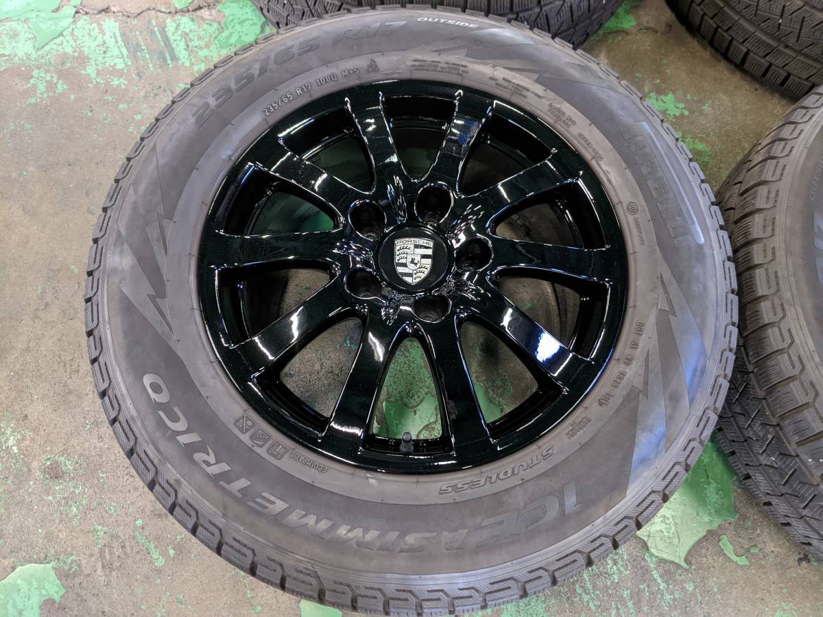 来店受け渡し歓迎♪　235/65R17【ポルシェ純正　カイエン適合　グロスブラックカスタム！】足元のドレスアップにどうでしょうか♪_画像2