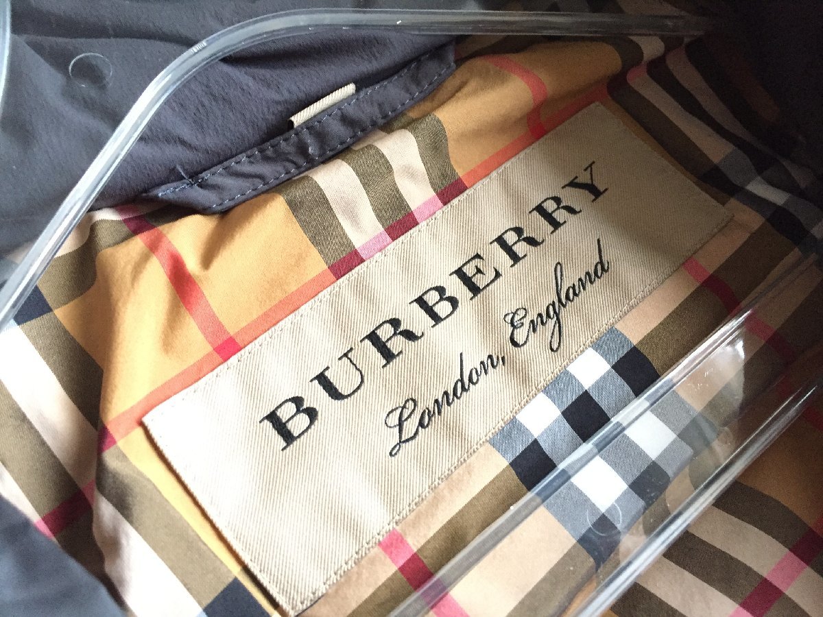 ハンガー付　BURBERRY LONDON / バーバリーロンドン　希少　ファー付　ロゴ入り　ロングコート☆XXSサイズ　グレー_画像3