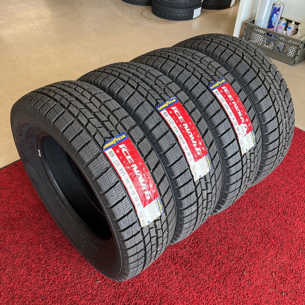 215/65R16　グッドイヤー　年式:2018　未使用品　激安美品4本セット:36000円_画像2