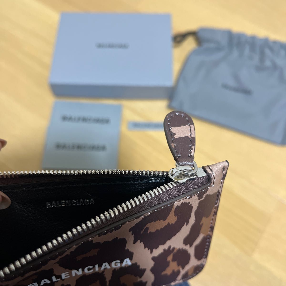 BALENCIAGA バレンシアガ 新品 レオパード フラグメントケース カード