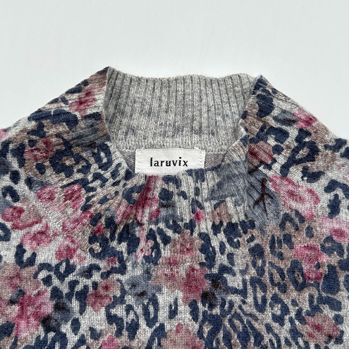 カシミヤ100%◇laruvix ラルビクス 花デザイン フローラル カシミヤ100%◇laruvix ラルビクス 花デザイン フローラル