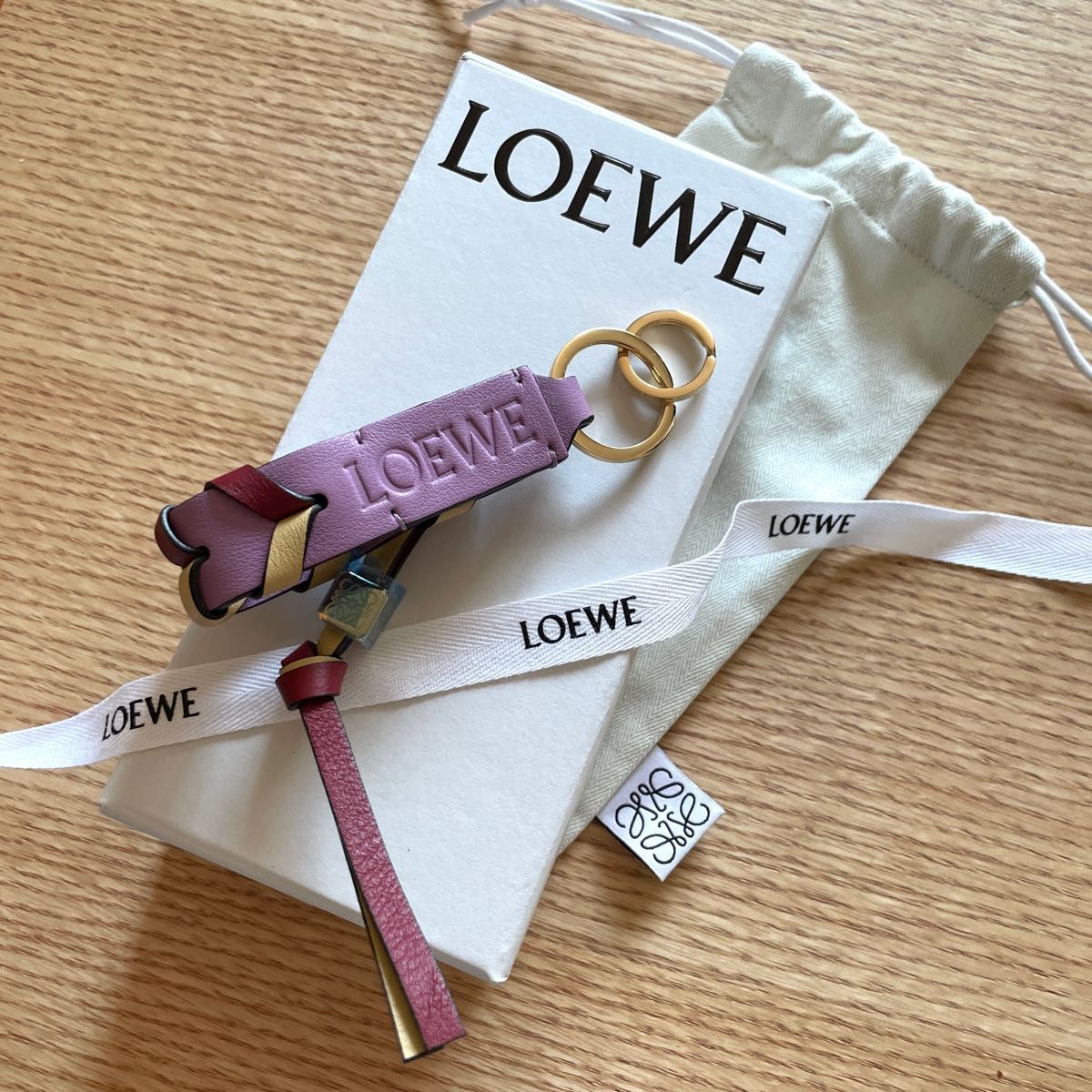 正規品クラシック LOEWE ロエベ キーリング プレイデッド | artfive.co.jp