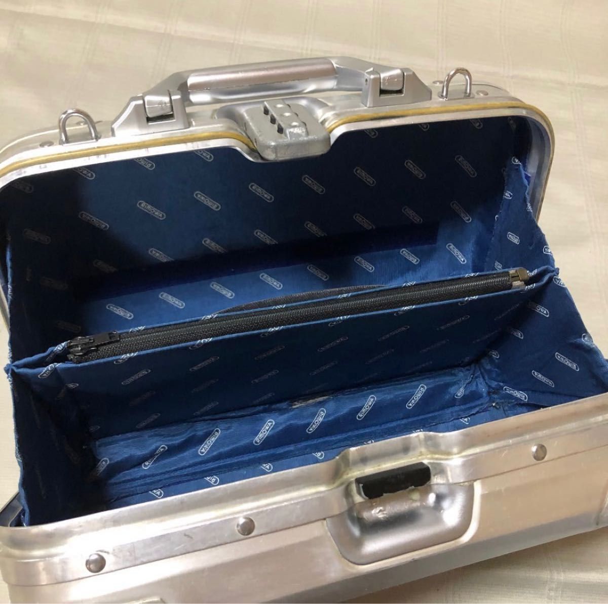 RIMOWA トパーズ ピッコロ|Yahoo!フリマ(旧PayPayフリマ) RIMOWA トパーズ ピッコロ|Yahoo!フリマ(旧PayPayフリマ)