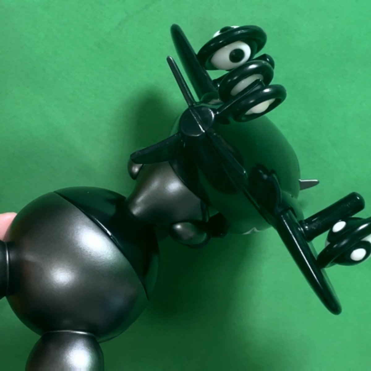 【希少品 入手困難】ZacPac × RonEnglish mousemask murphy AIRPLANE 2011 BlackBook Toy レアカラー 黒 マットグレー_画像3