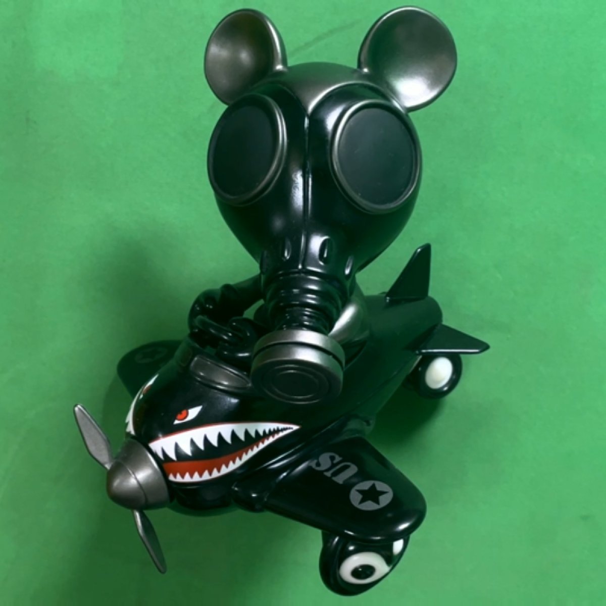【希少品 入手困難】ZacPac × RonEnglish mousemask murphy AIRPLANE 2011 BlackBook Toy レアカラー 黒 マットグレー_画像1