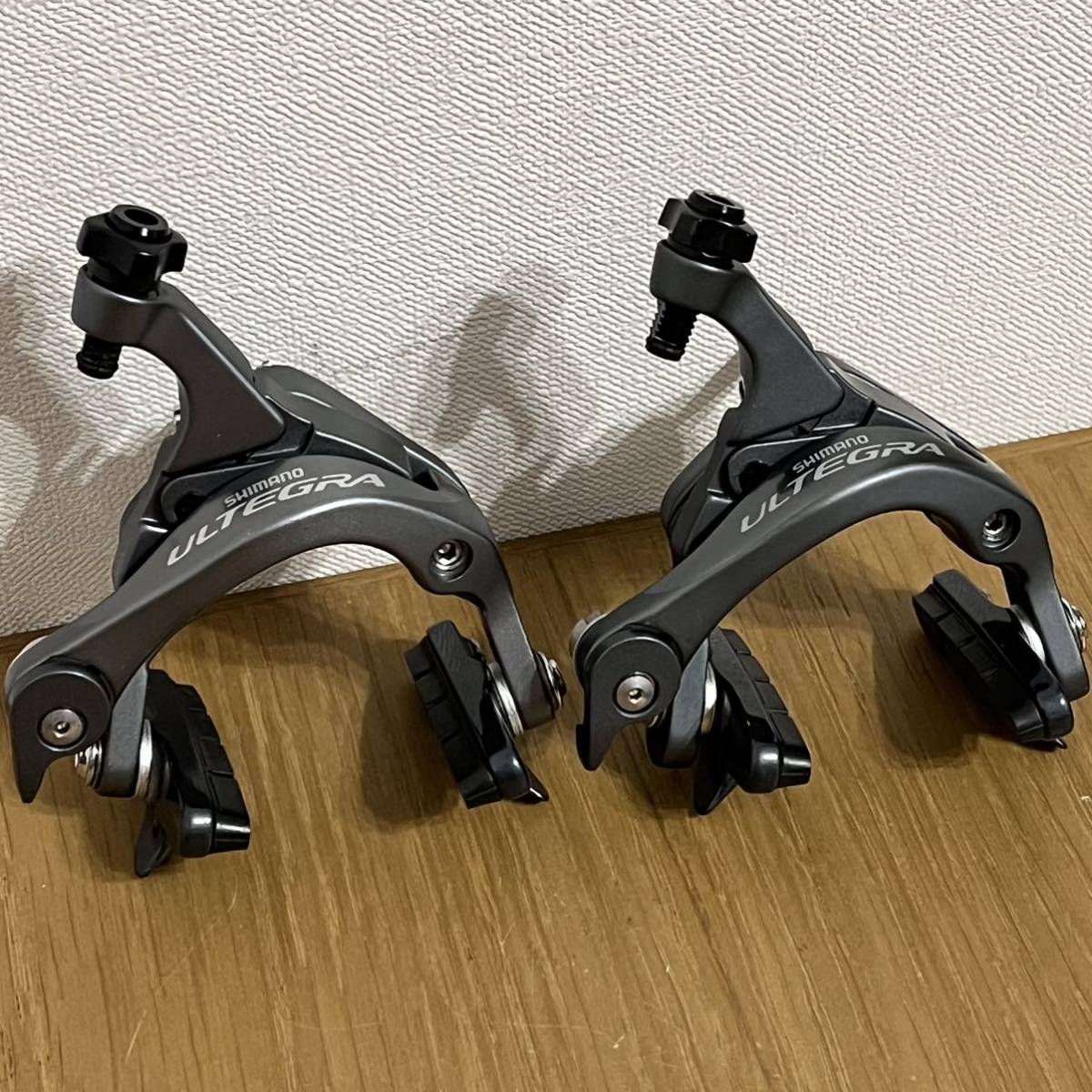 逆輸入 SHIMANO シマノ ブレーキキャリパー 前後セット BR-6800