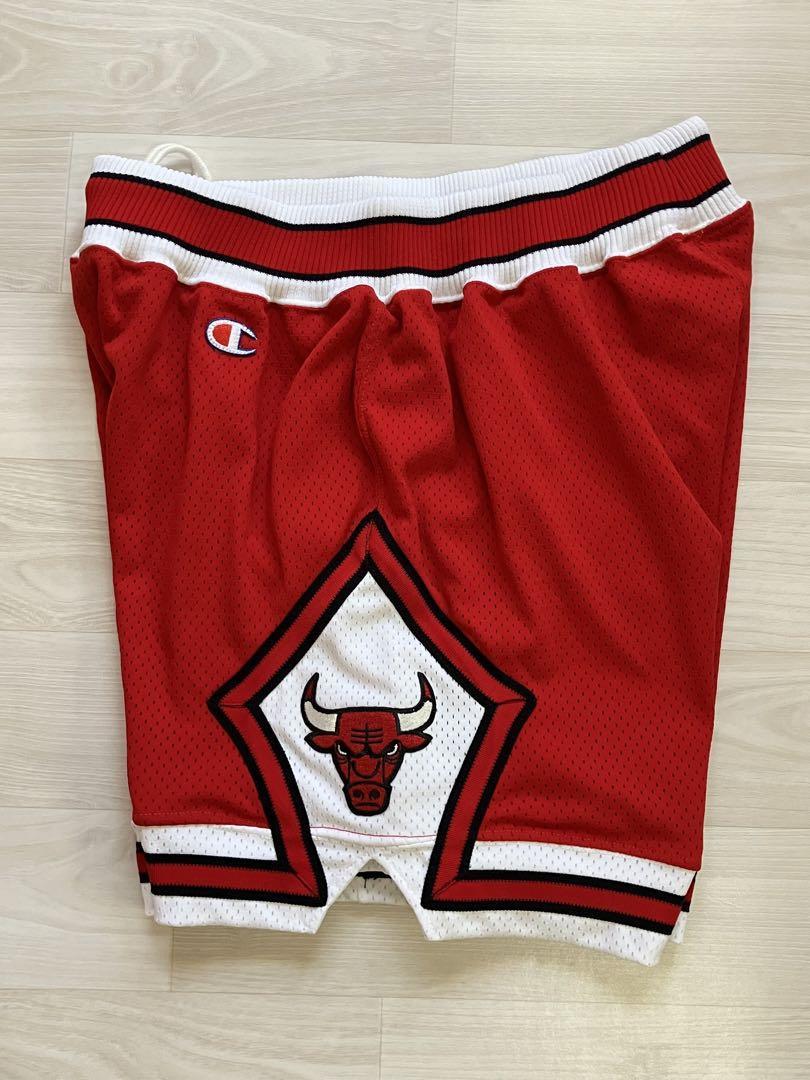 希少品 90s NBA BULLS シカゴ・ブルズ Champion チャンピオン 希少品 90s NBA BULLS シカゴ・ブルズ Champion チャンピオン