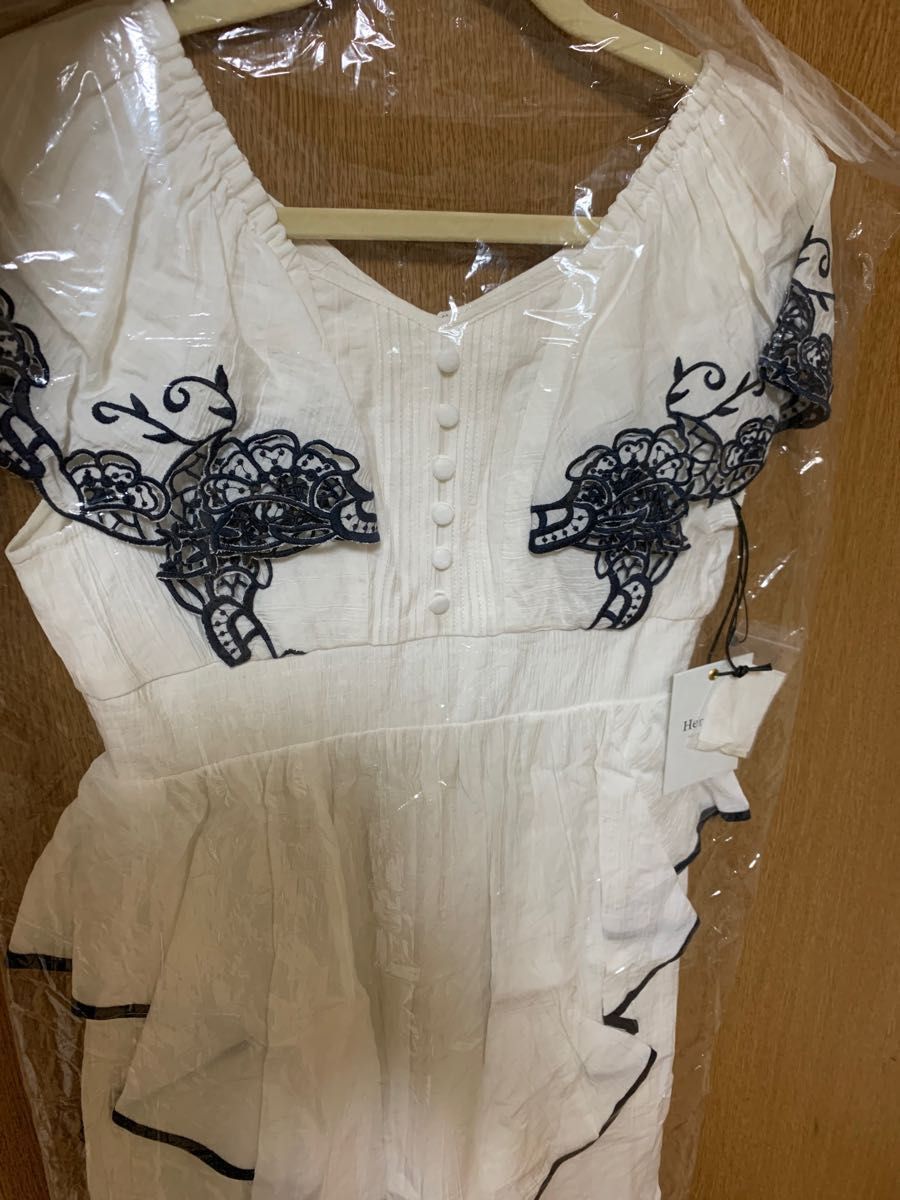 Herlipto Cutwork Embroidery Angel Sleeve Dress｜Yahoo!フリマ（旧
