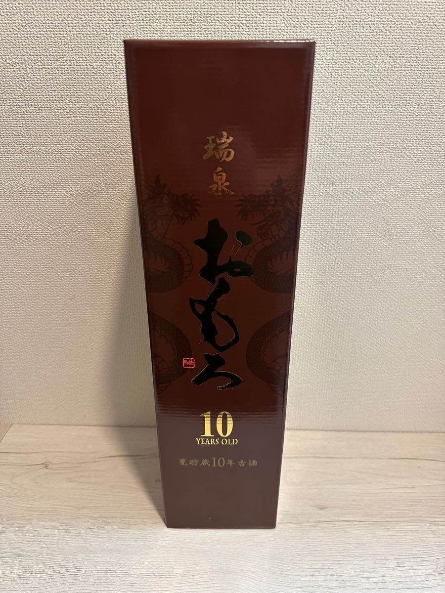 瑞泉 おもろ 10年 43度 焼酎 沖縄県 1800ml