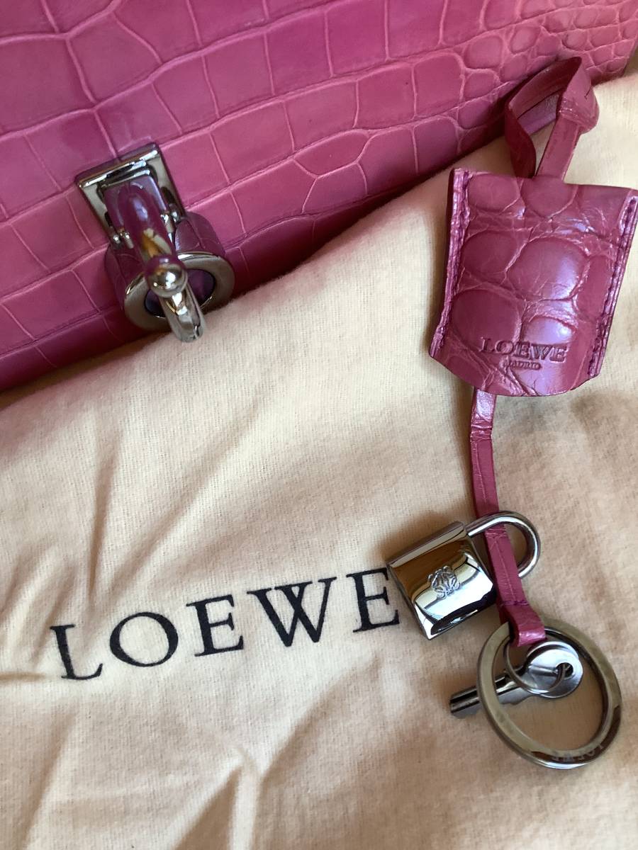  Loewe! люкс! общий крокодил!sho King розовый! сумка 280 десять тысяч и больше 