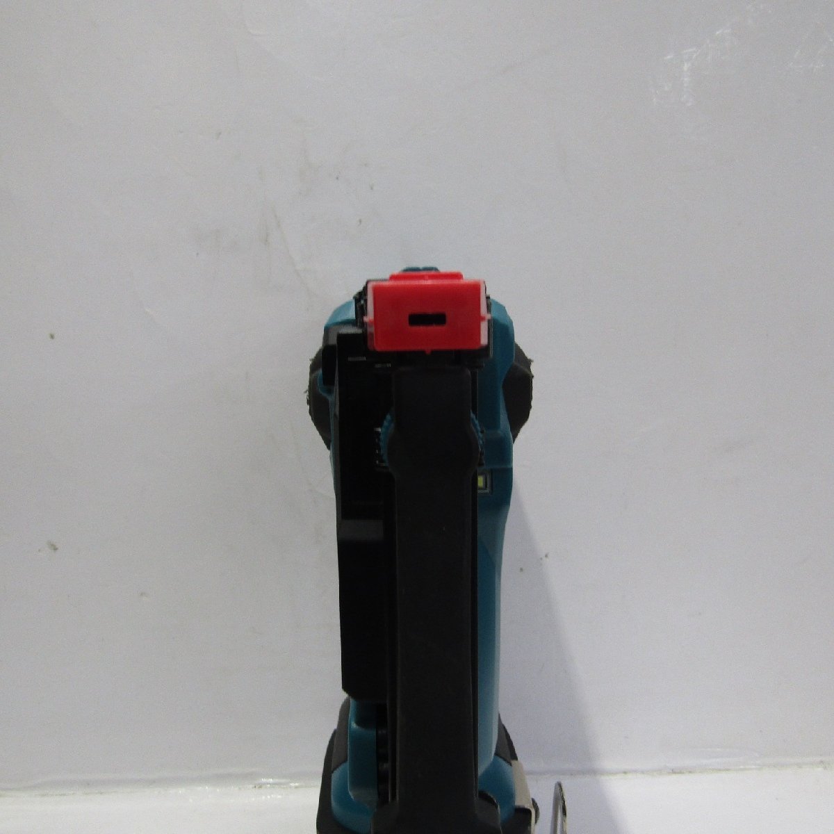 【中古品】makita　充電式タッカー　 ST421DZ_画像5