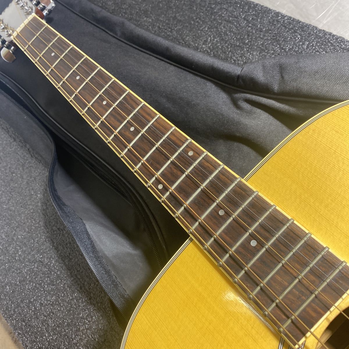 ARIA アコースティックギター ADW-200R N ソフトケース付き _画像4
