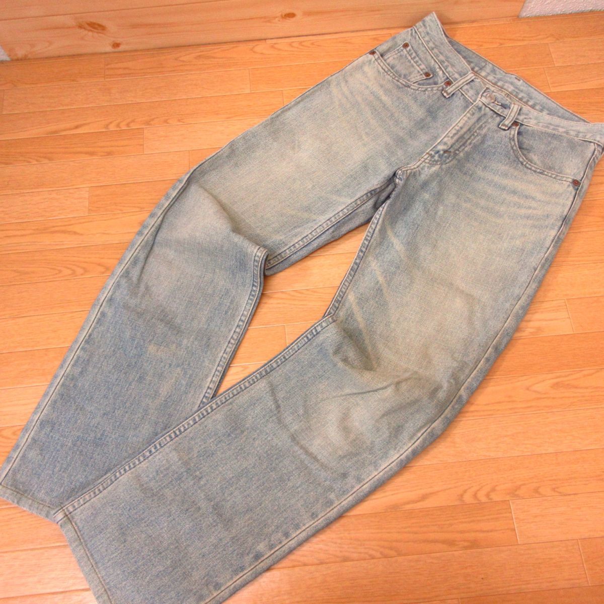 ◎Levi's 533 リーバイス 2005年製 廃盤◆デニムパンツ ストレート ジーンズ 雰囲気抜群！◆メンズ 紺 W29 x L32◆P3160_画像2