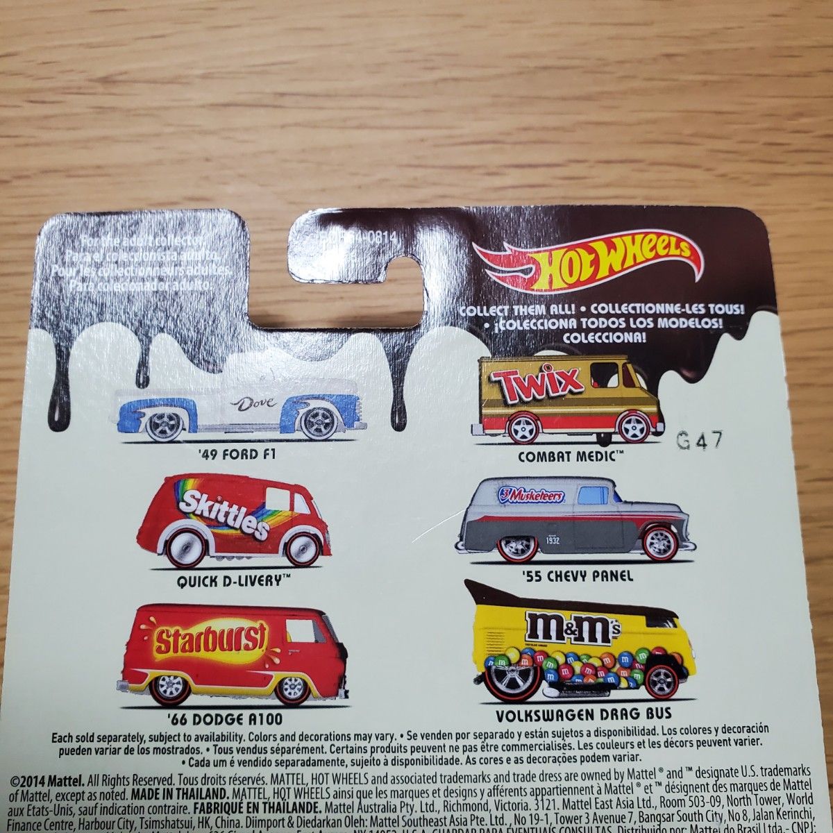 プロテクター付き　ホットウィール　ポップカルチャー　m&m's　VW ドラッグバス　エムアンドエムズ