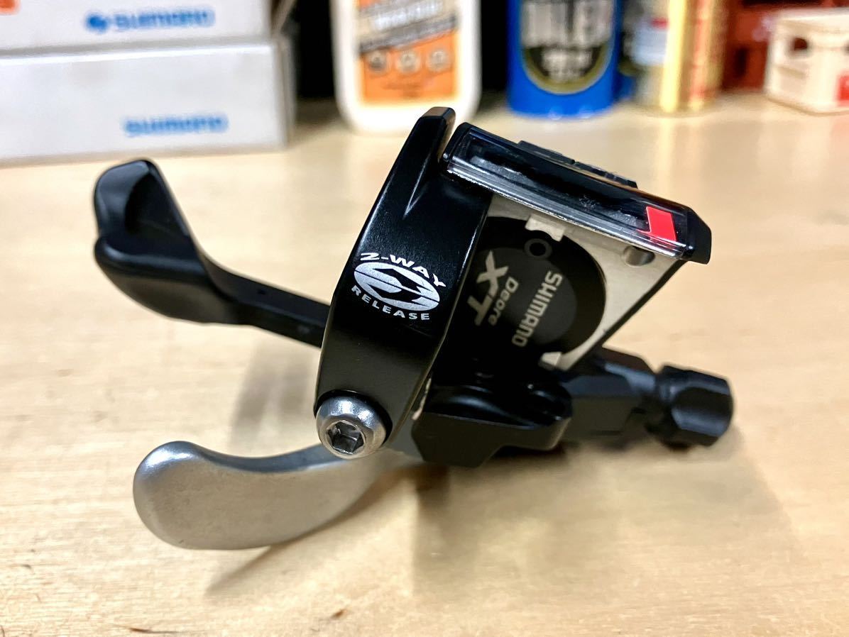 中古美品 SHIMANO DEORE XT SL-M770 3 × 9速 シフトレバー 左右セット 重量実測257.1g 動作確認済 分解清掃済 シマノ ラピッドファイア_3×9s 対応です。