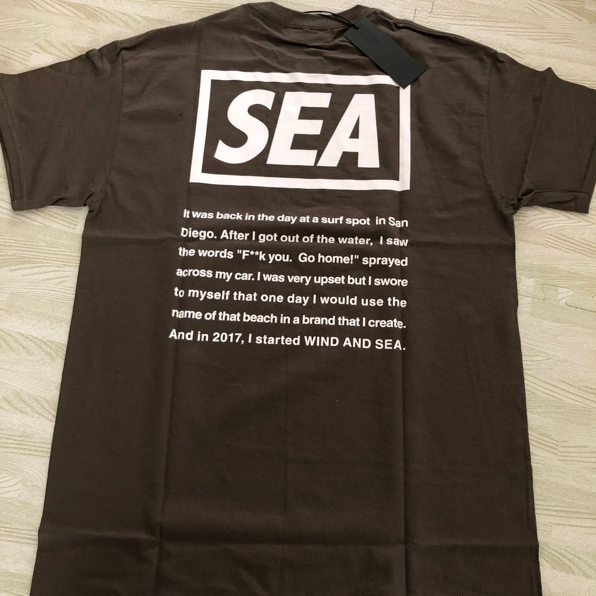 wind and sea casetify Tシャツ
