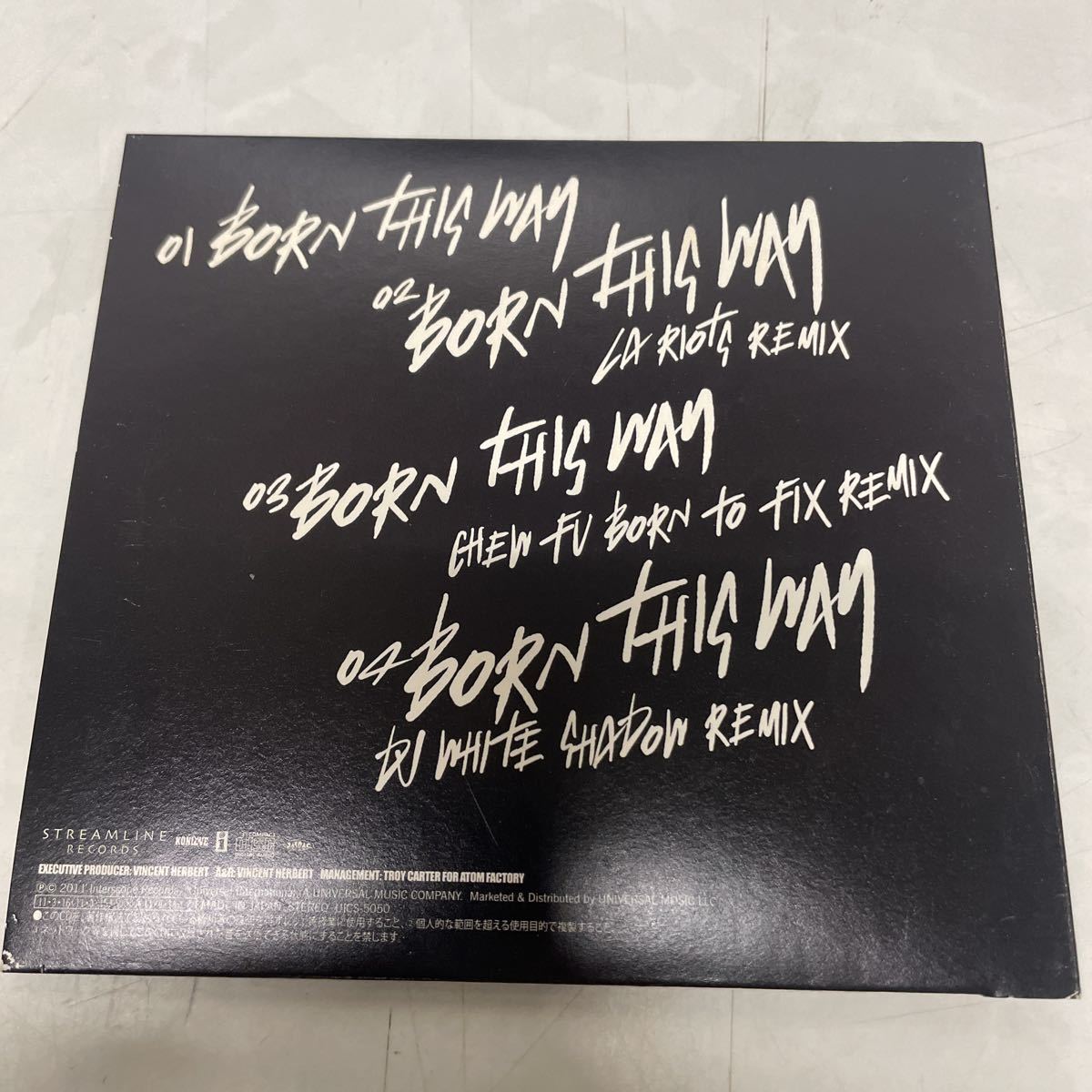 ○【CD】LADY GAGA BORN THIS WAY 再生確認済 中古品_画像2