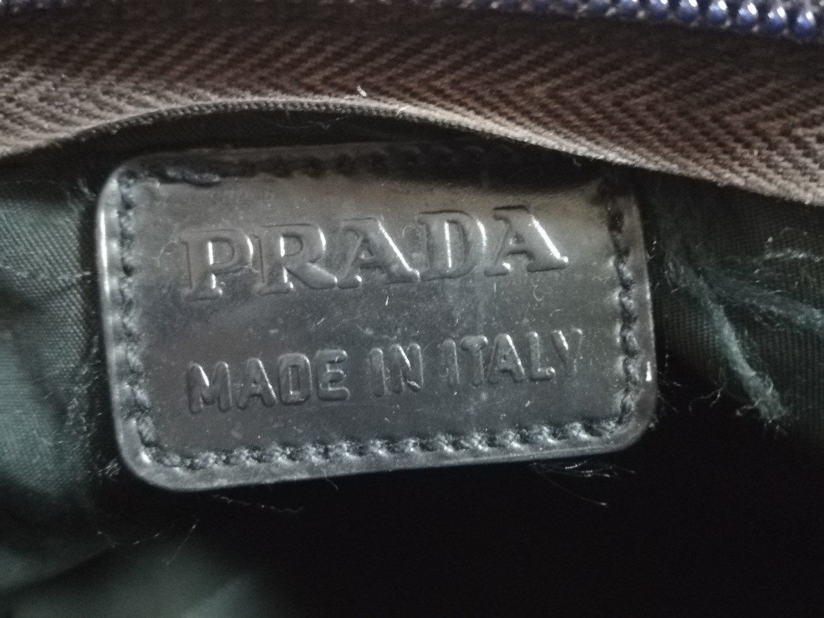 PRADA プラダ ポーチ 三角ロゴ ダークグリーン ナイロン 小物入れ_画像7