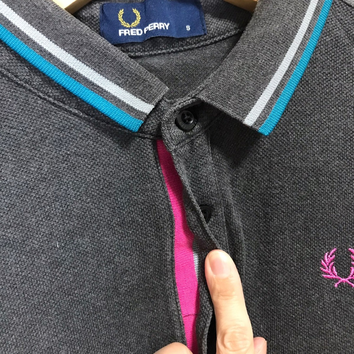 H5715dL 日本製 FRED PERRY フレッドペリー サイズS 七分袖ポロシャツ シャツ グレー メンズ 綿100% コットン USED 古着 ヒットユニオン_画像5