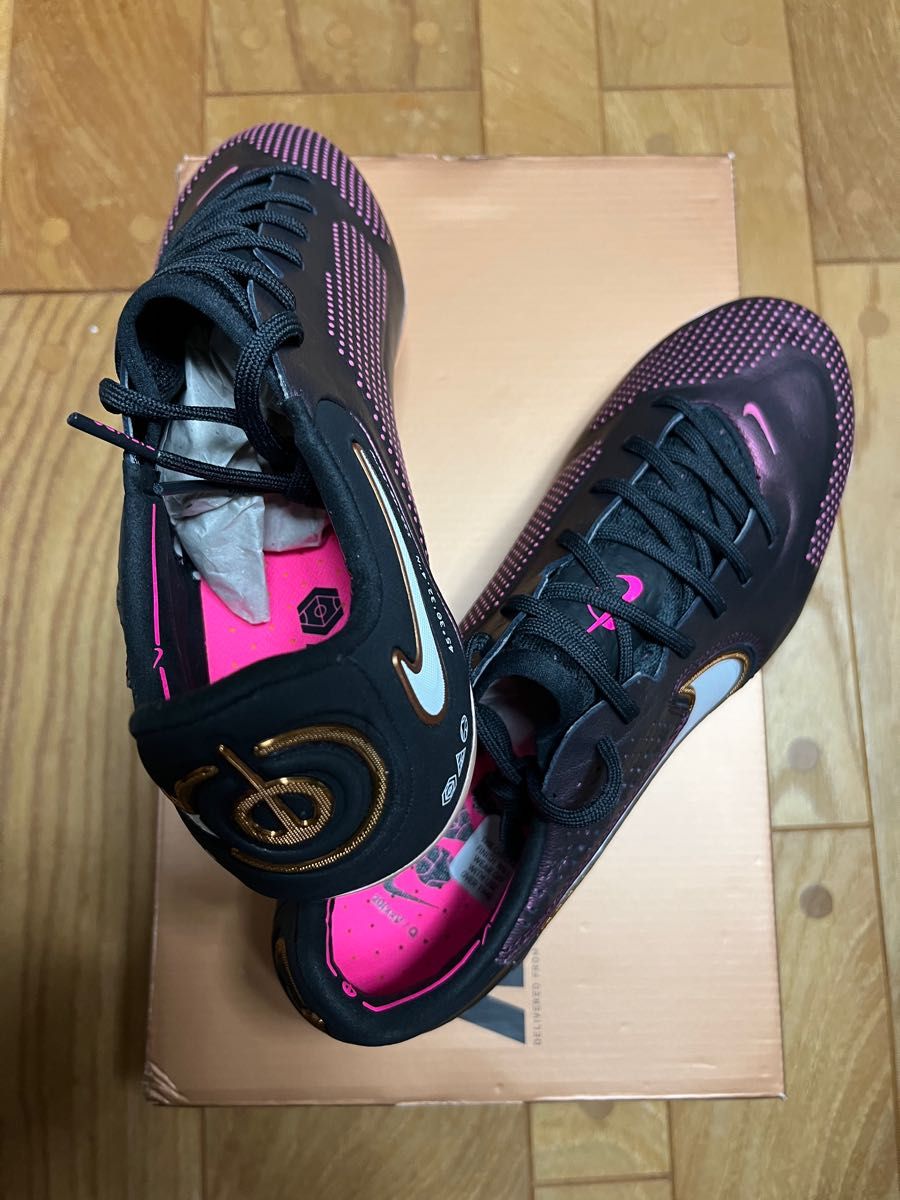 新品 限定カラー ナイキ ティエンポ レジェンド9 エリート FG Q 新品 限定カラー ナイキ ティエンポ レジェンド9 エリート FG Q