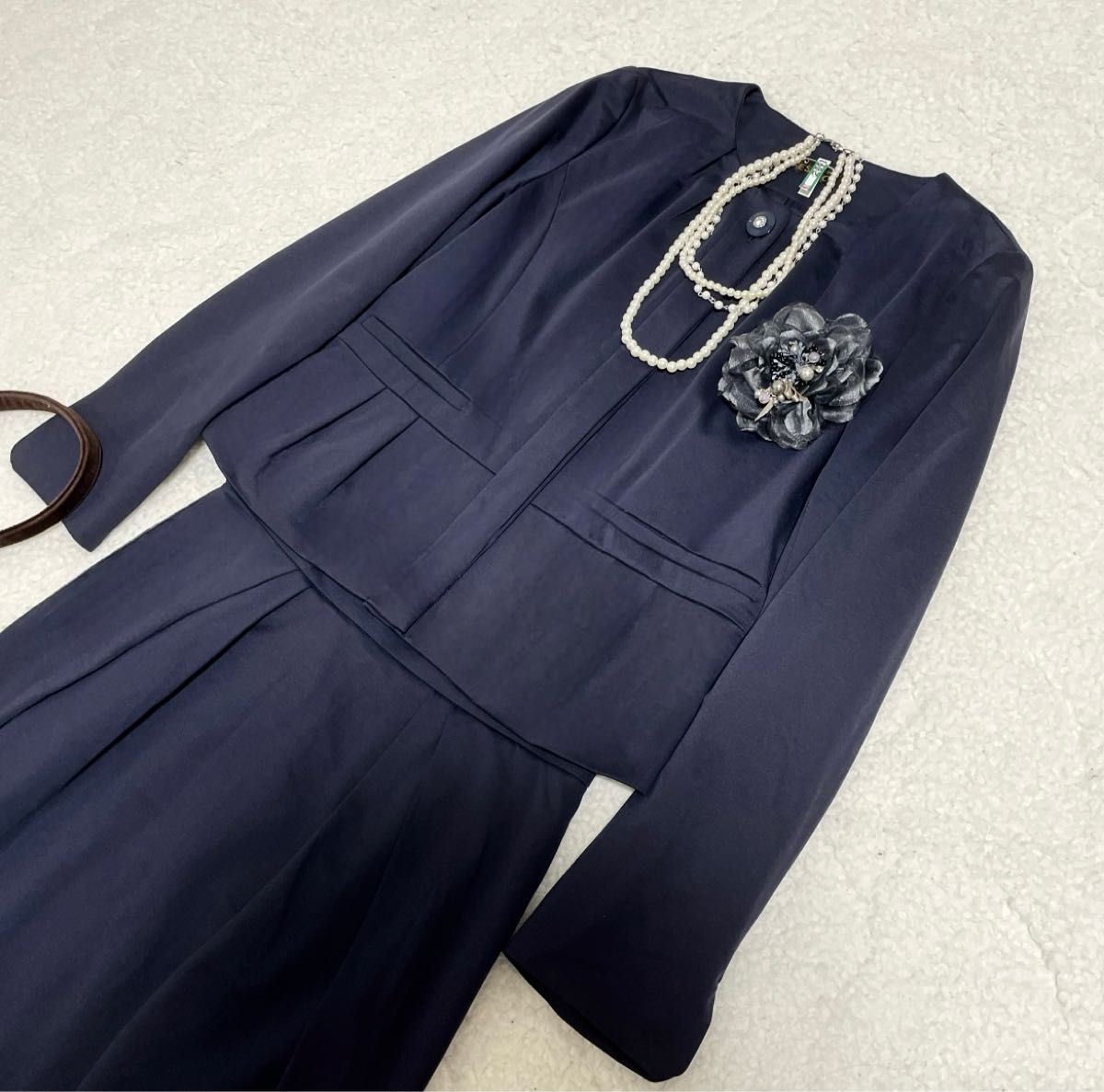 フォーマルスーツ　お受験スーツ　ダークネイビー　上品ママ　セットアップ　紺色 入学式 スカートスーツ