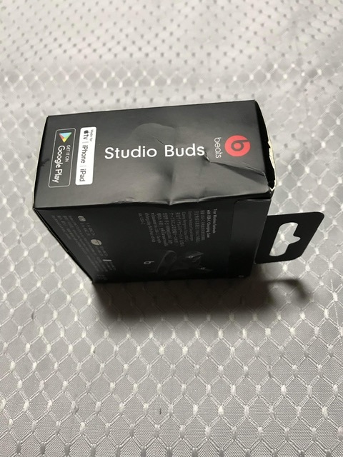 未開封新品　Beats Studio Budsワイヤレスノイズキャンセリングイヤフォン ブラック　_画像3