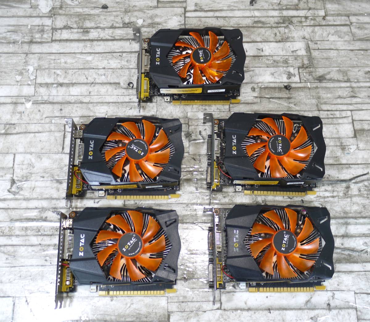 グラフィックボード ZOTAC GTX750/GTX650 2GB 128BIT DDR5　５台セット_画像1