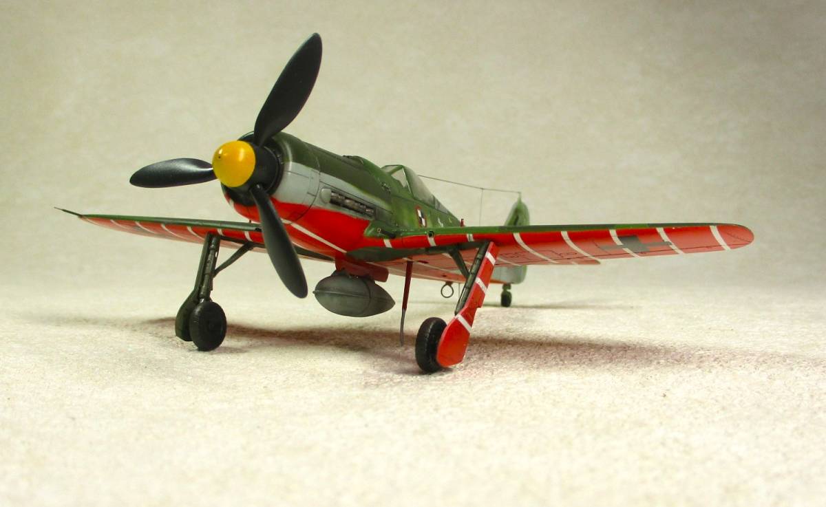 ドイツ空軍 フォッケウルフ FW190D-9 JV44 Red1 ドイツ空軍 フォッケウルフ FW190D-9 JV44 Red1