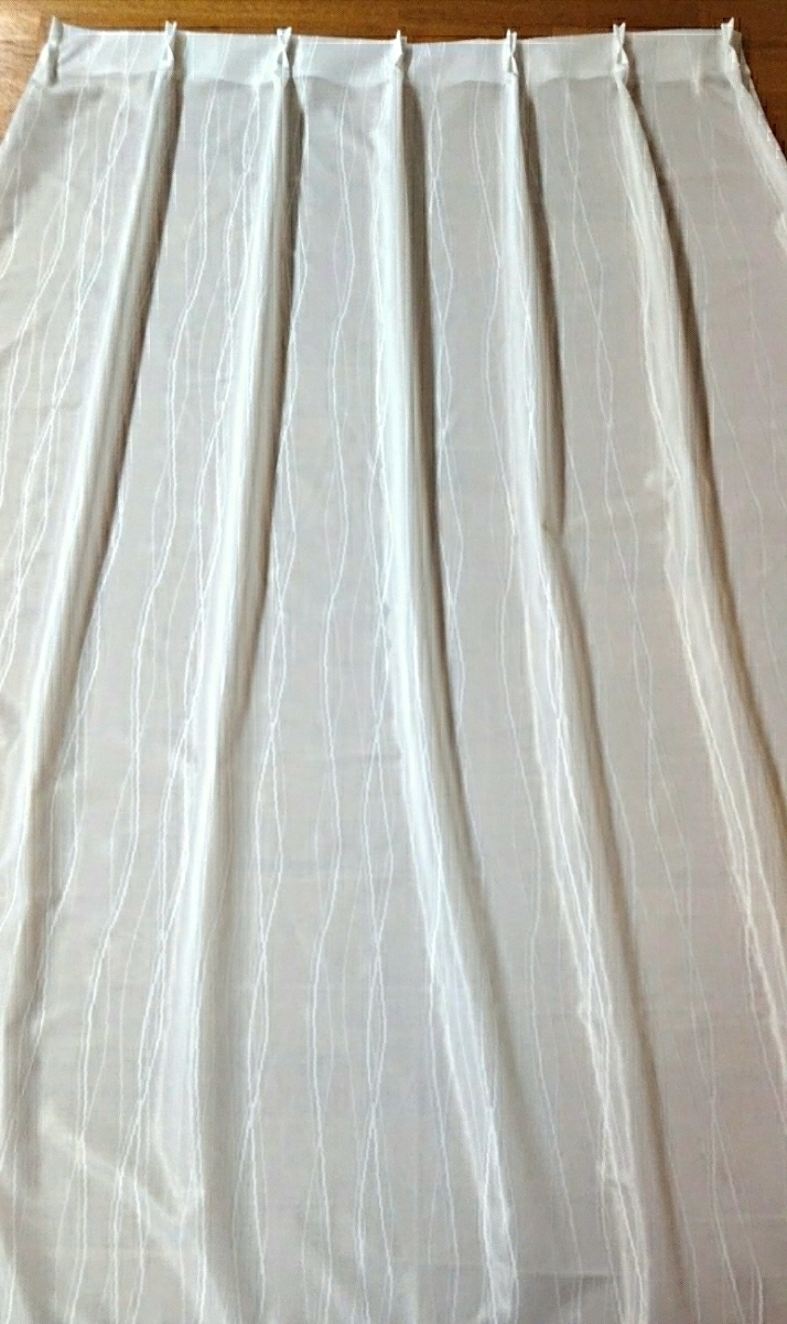 新品 ミラーレースカーテン １００X１３３cm ２枚組 ウェーブロン ホワイト 新生活_画像7